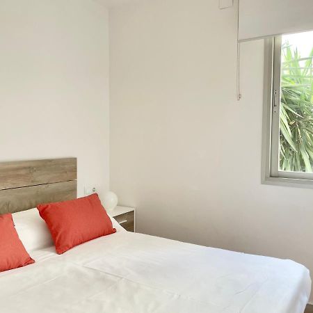 Luminoso Apartamento Frente Al Mar Con Piscina Ρόζες Εξωτερικό φωτογραφία