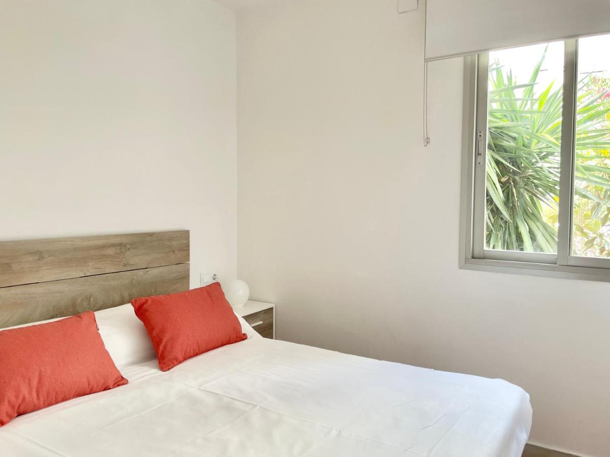 Luminoso Apartamento Frente Al Mar Con Piscina Ρόζες Εξωτερικό φωτογραφία