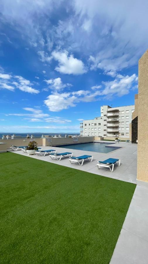 Luminoso Apartamento Frente Al Mar Con Piscina Ρόζες Εξωτερικό φωτογραφία