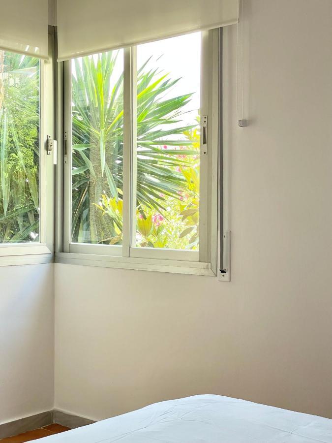Luminoso Apartamento Frente Al Mar Con Piscina Ρόζες Εξωτερικό φωτογραφία
